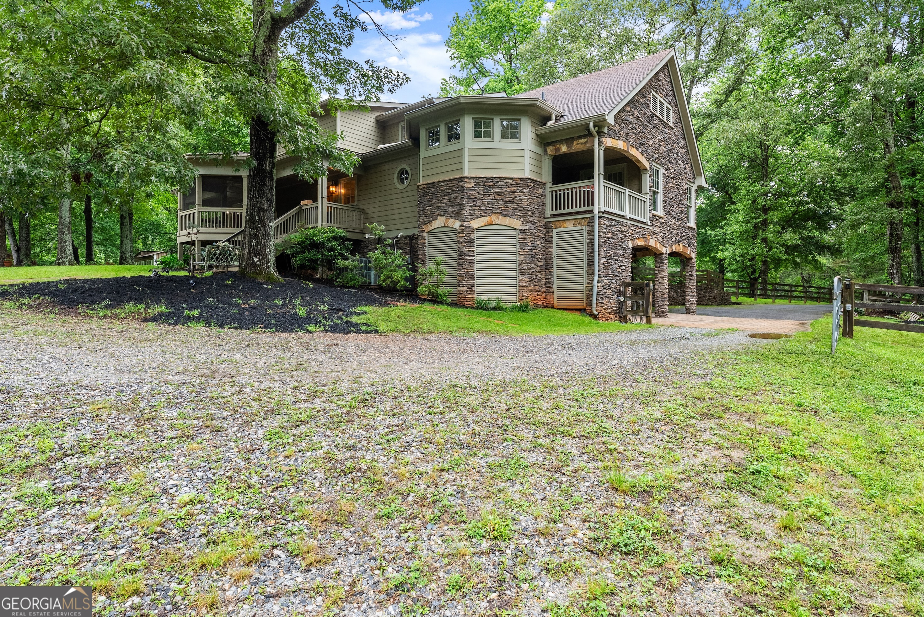 802 Old Mill Trail Property Photo 12