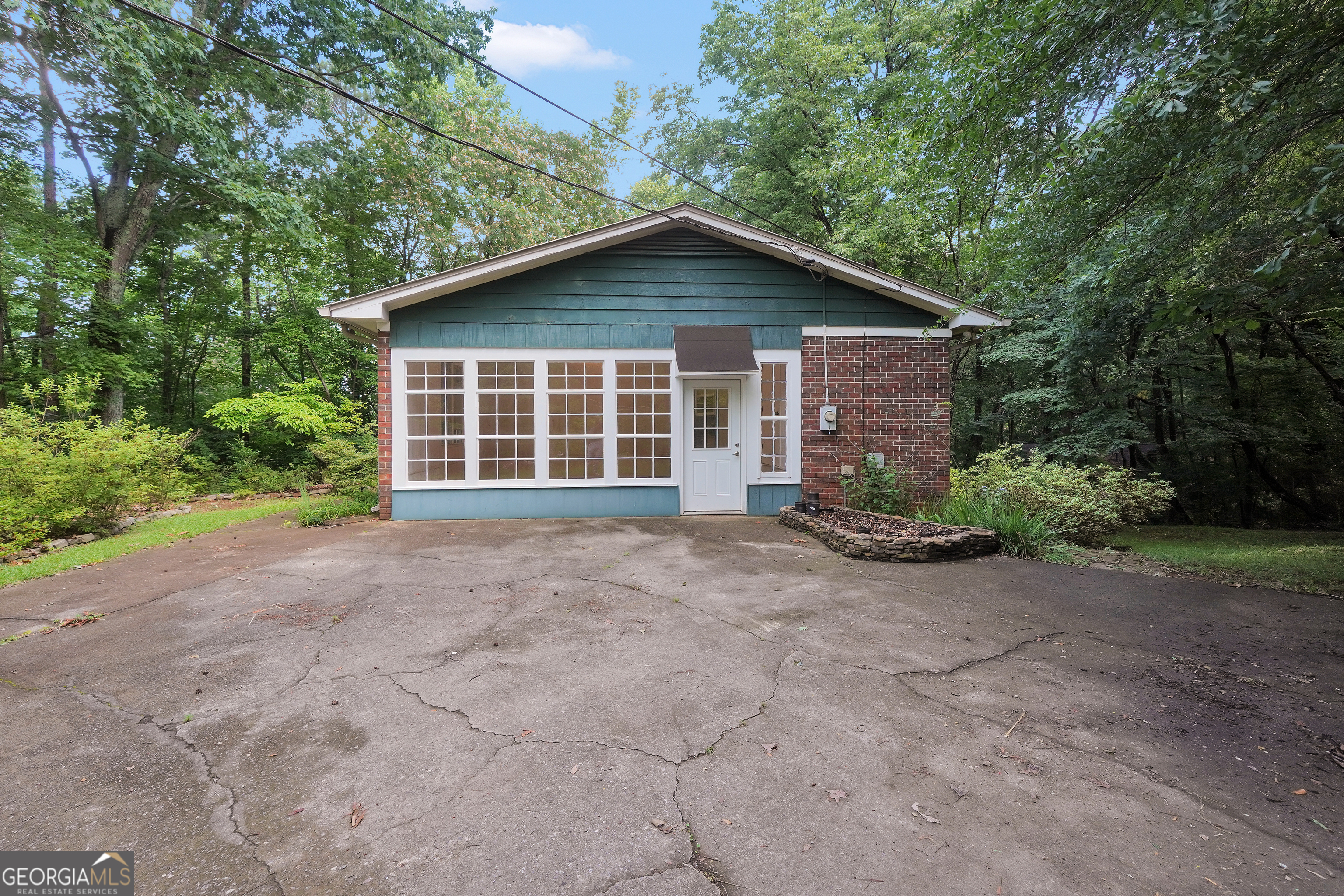 315 Caldwell Circle Property Photo 4