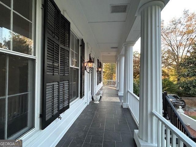 112 Hillcrest Road Property Photo 4