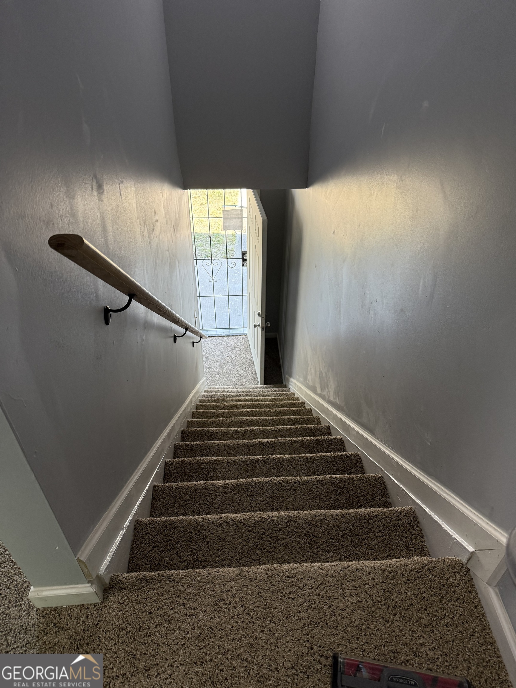 2082 Mutual Avenue Property Photo 10
