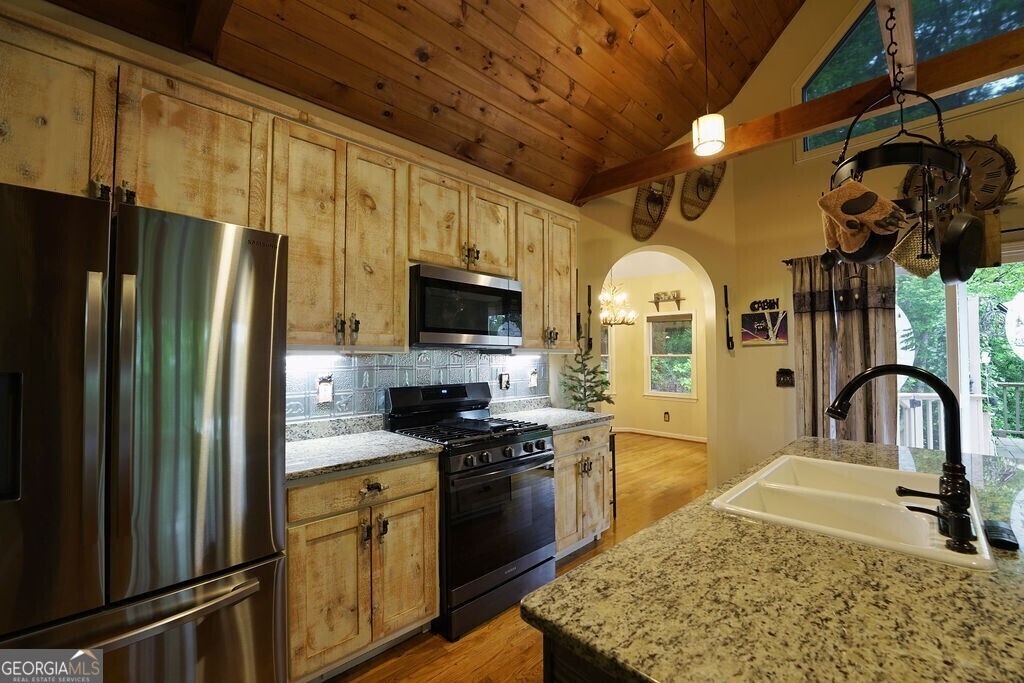 165 Amelia Lane Property Photo 25