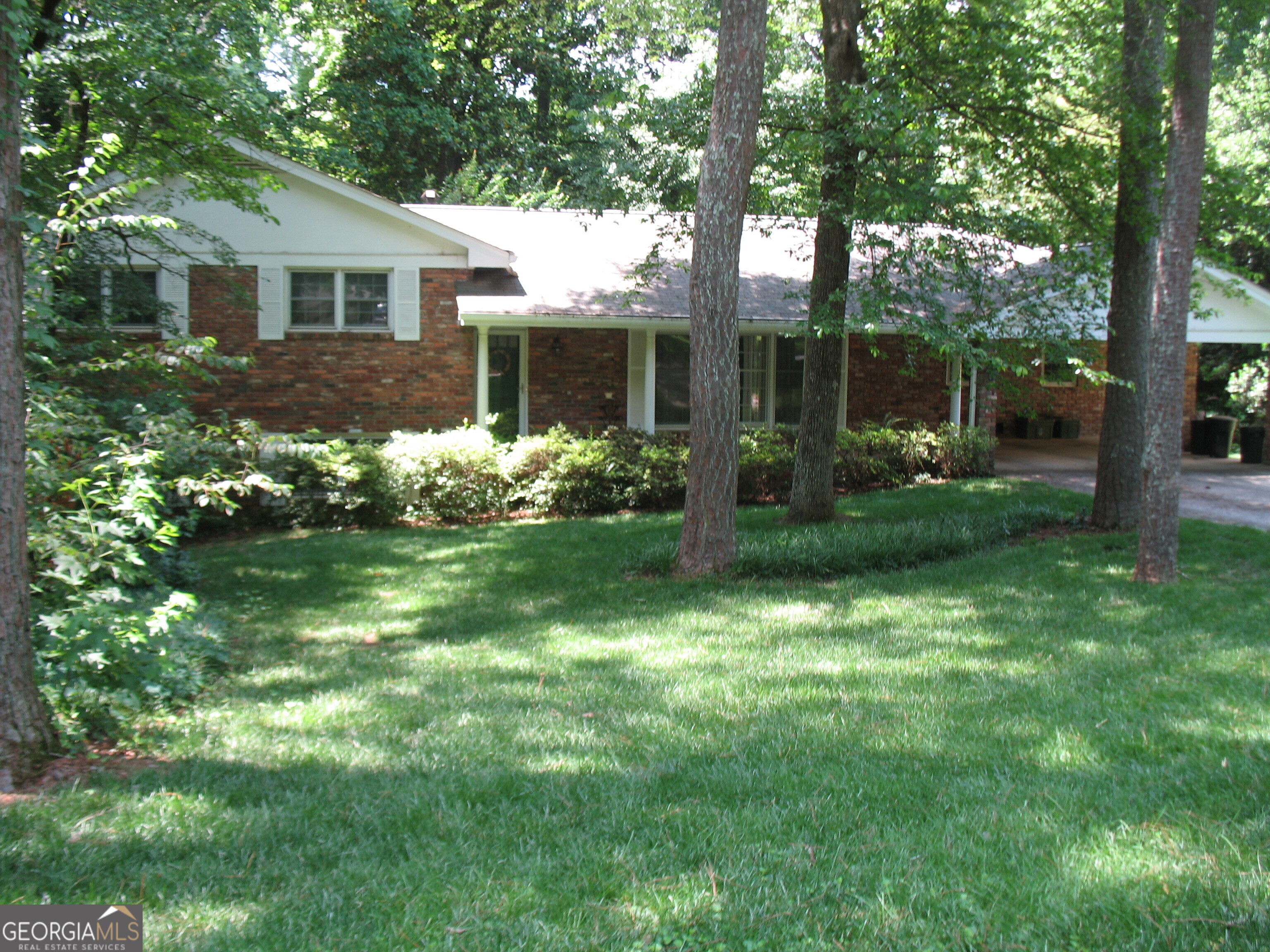 2281 Midvale Circle Property Photo 1