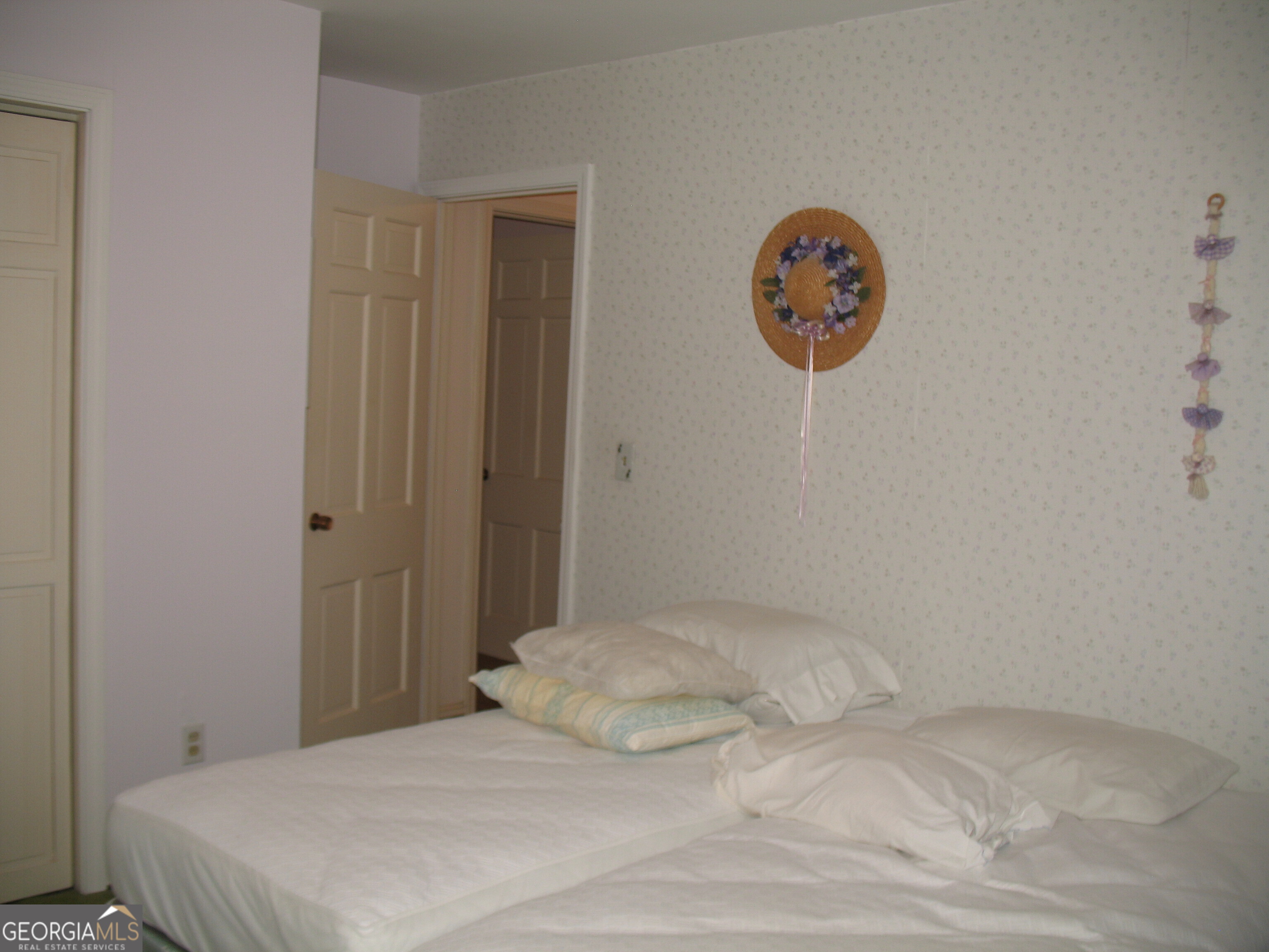 2281 Midvale Circle Property Photo 14