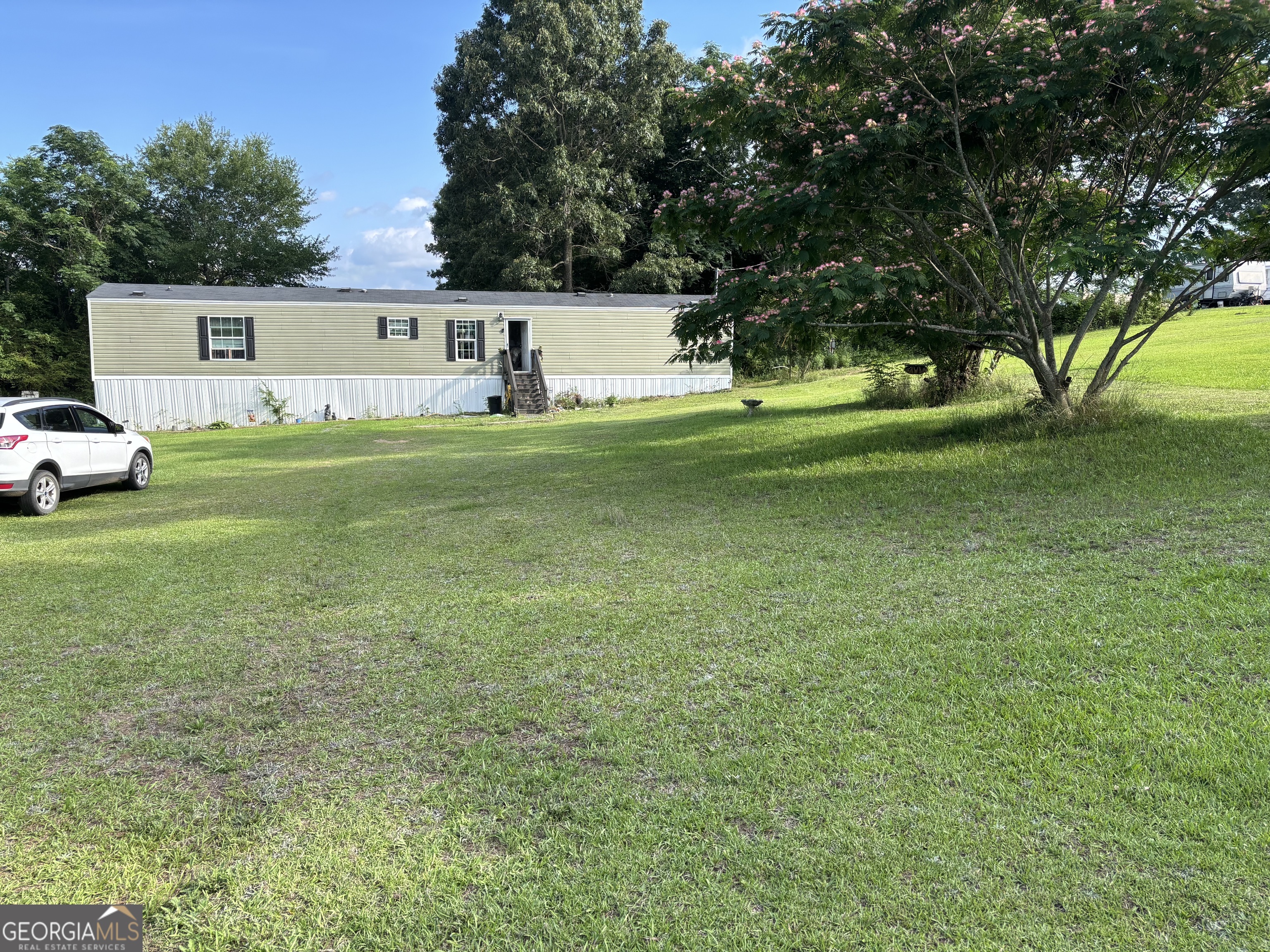 381 Dixon Trail Property Photo 1