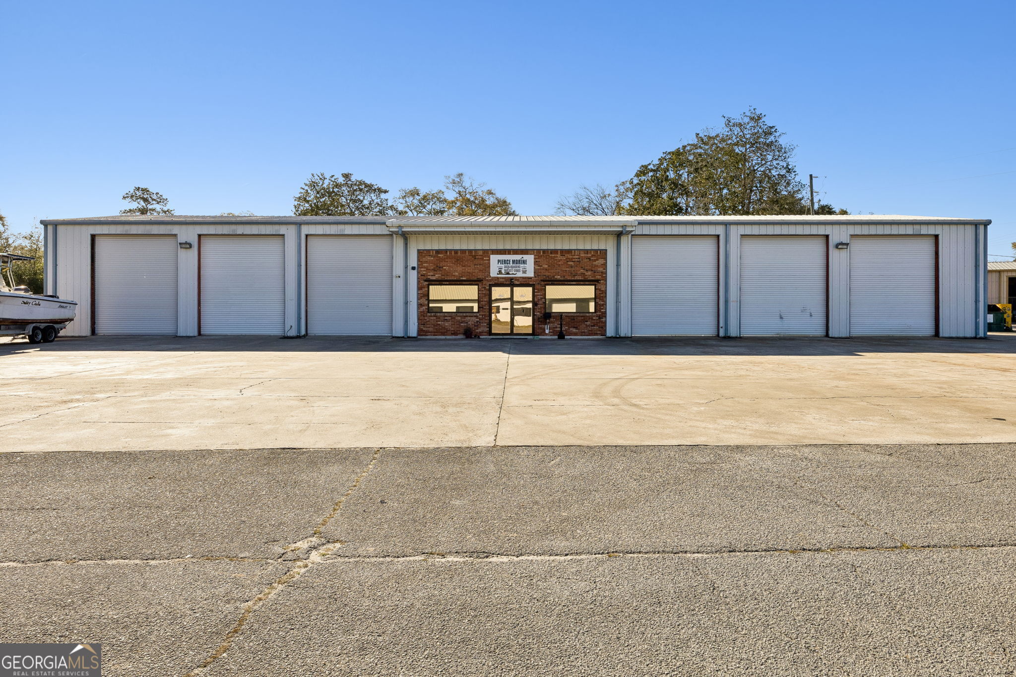 142 Big A Way Property Photo 1