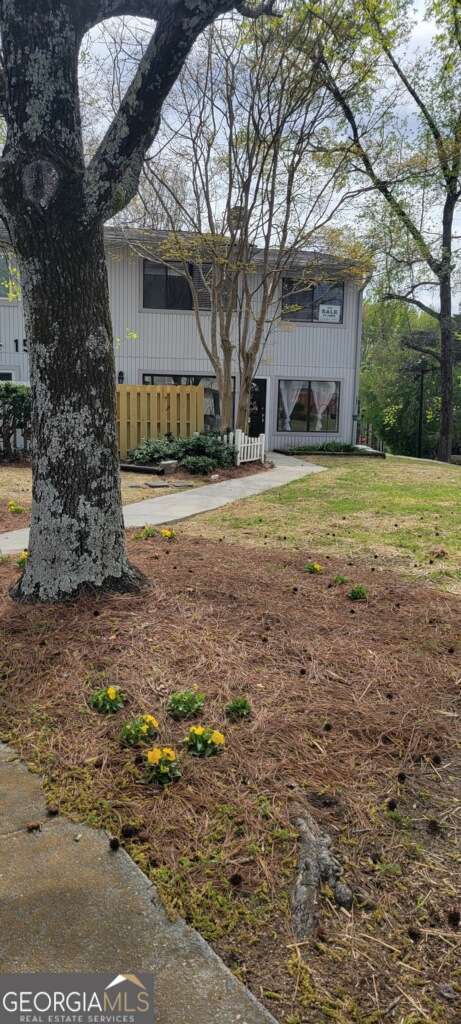1500 Pine Log Road NE # C Property Photo 1