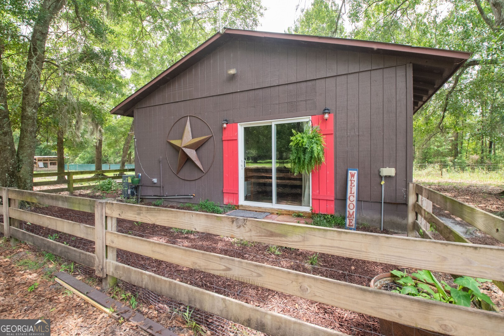 129 Carter Drive Property Photo 1