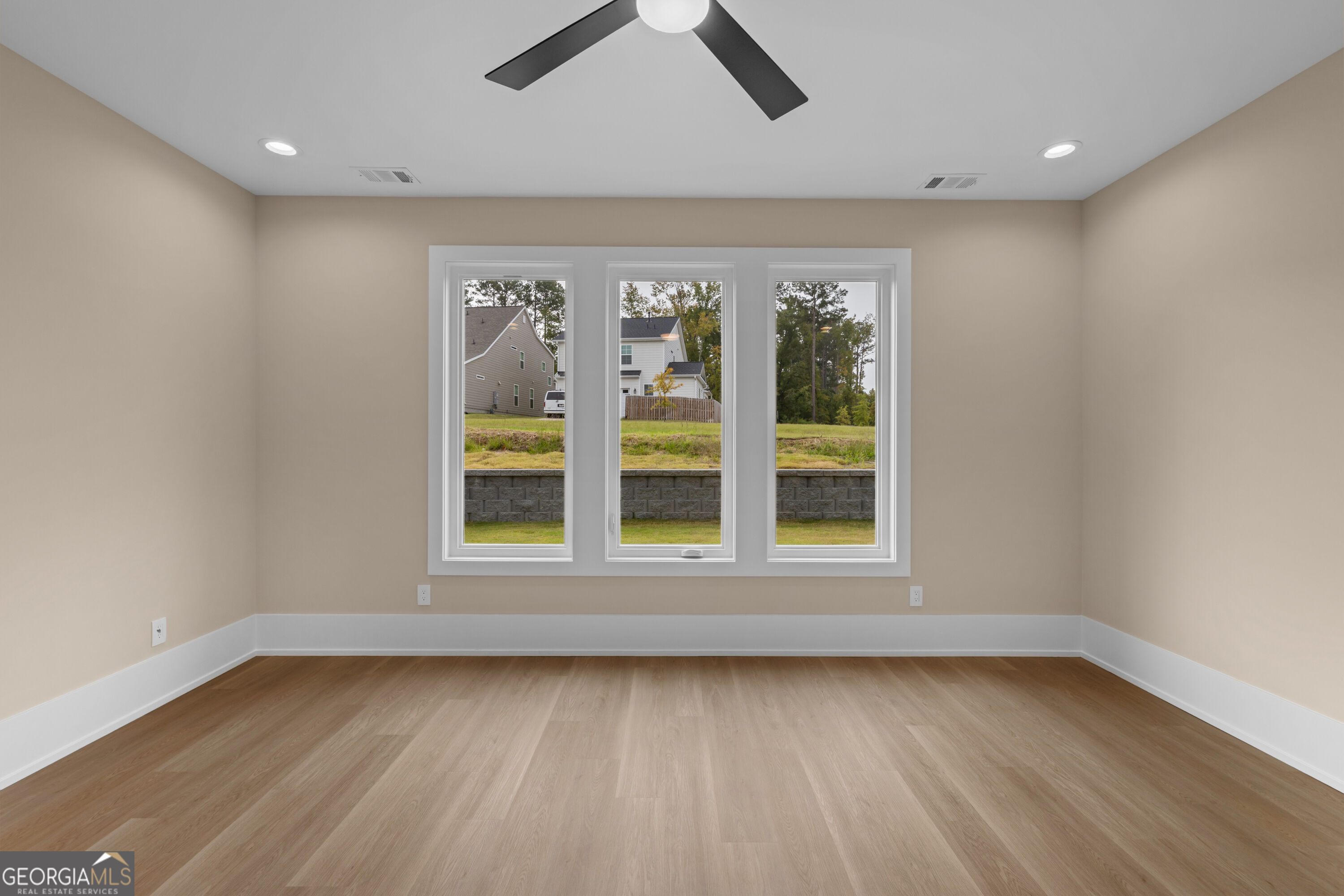 729 Ronaldsay Road Property Photo 34