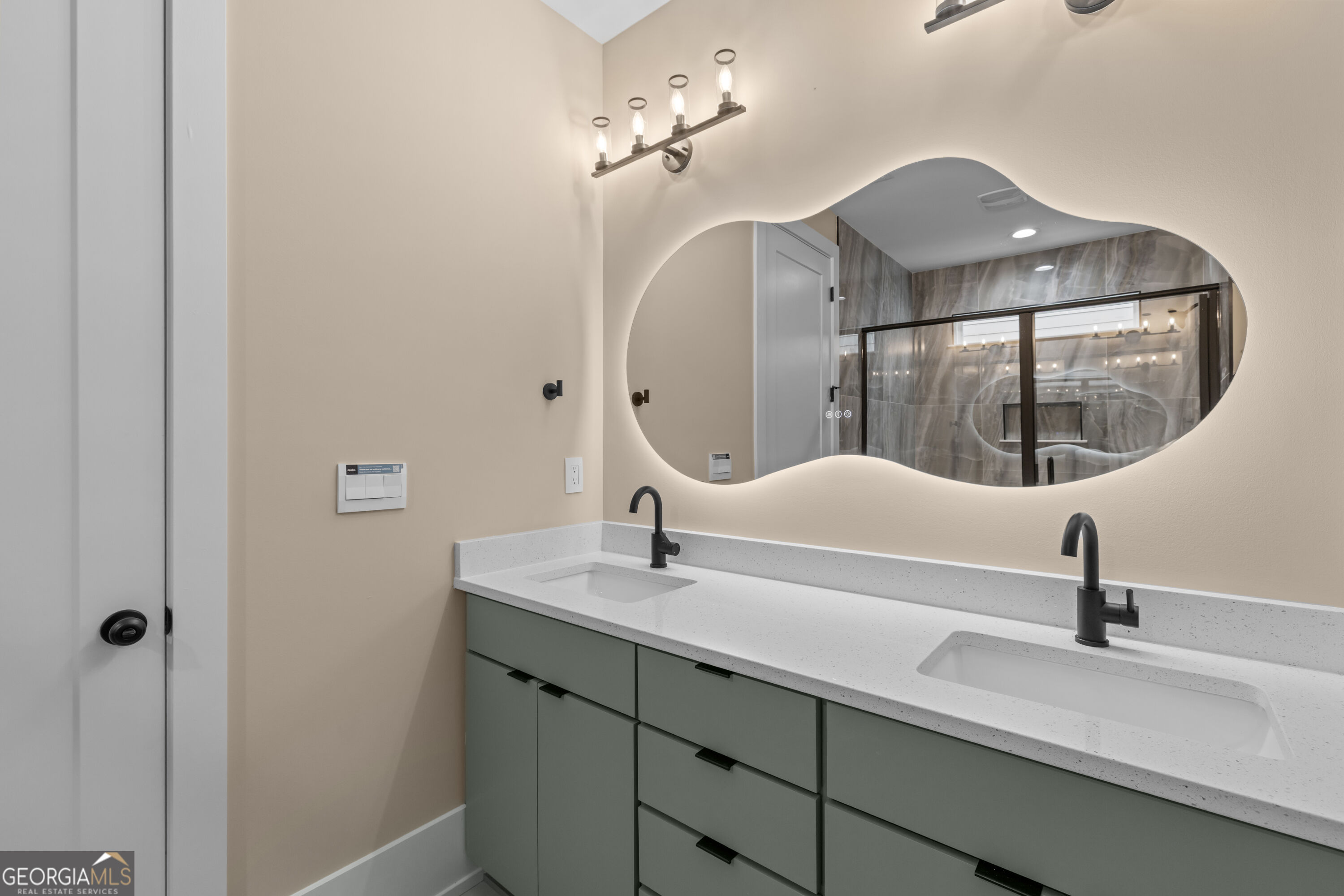 729 Ronaldsay Road Property Photo 36