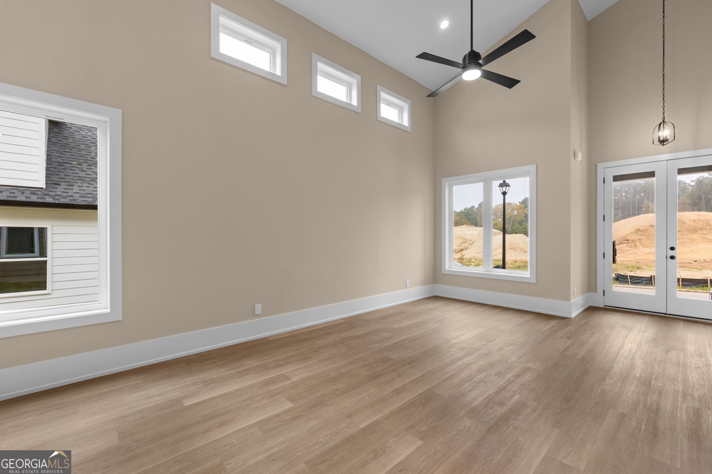 729 Ronaldsay Road Property Photo 43