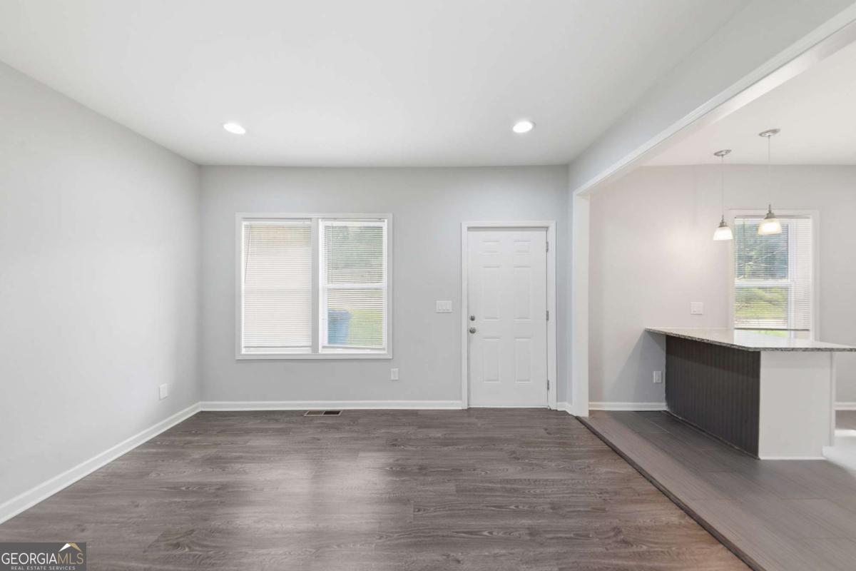 1152 Wedgewood Drive Nw Property Photo 8