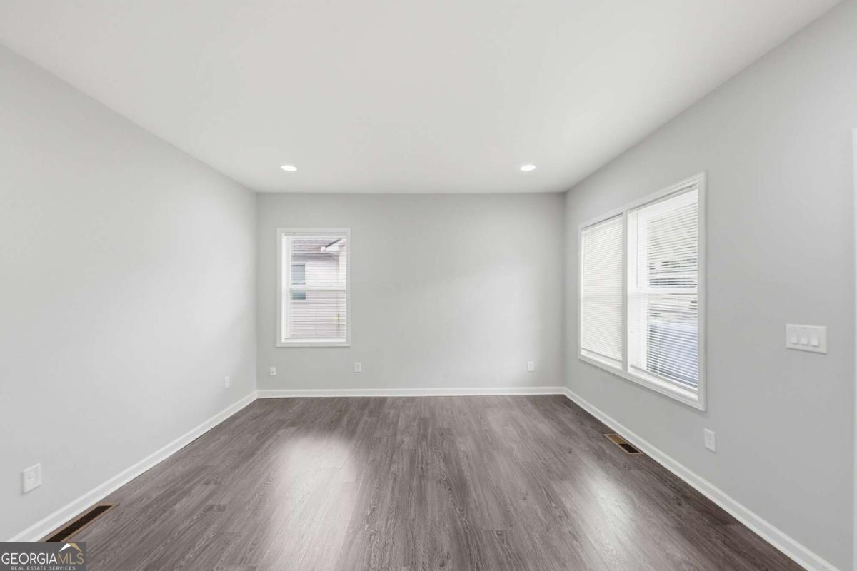 1152 Wedgewood Drive Nw Property Photo 9