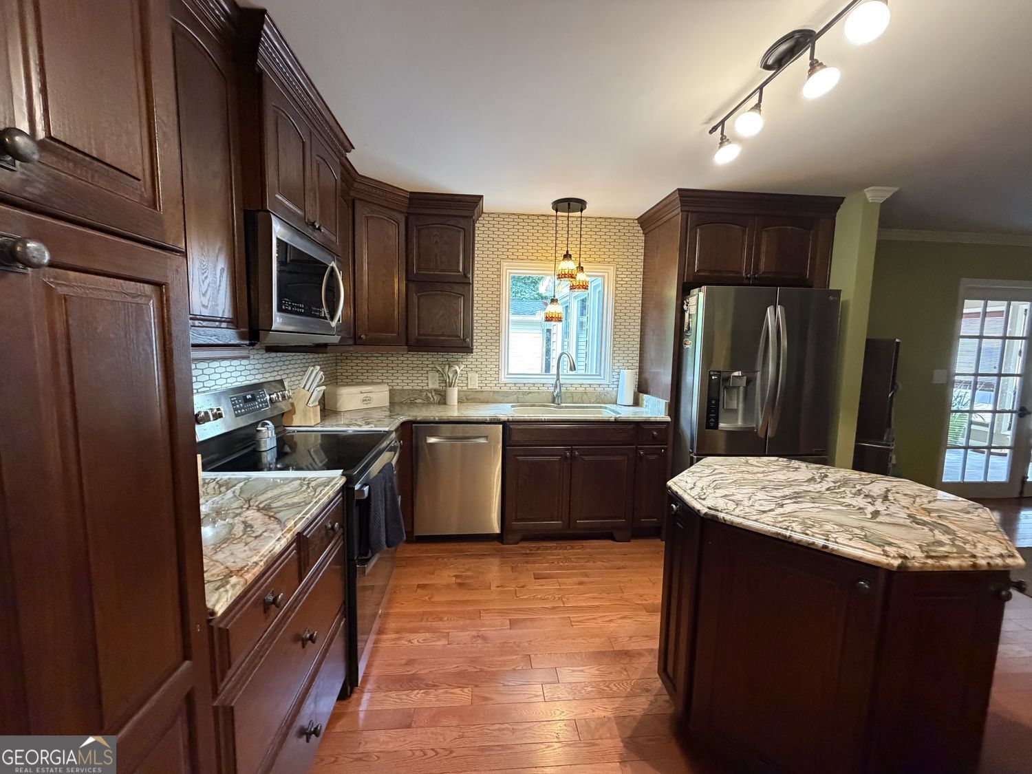 4104 Dinner Bell Lane Property Photo 12