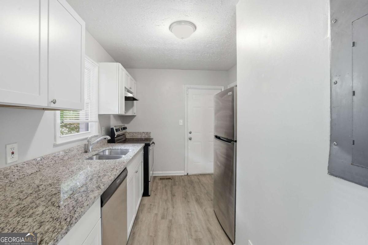 2246 Polar Rock Terrace Sw Property Photo 12