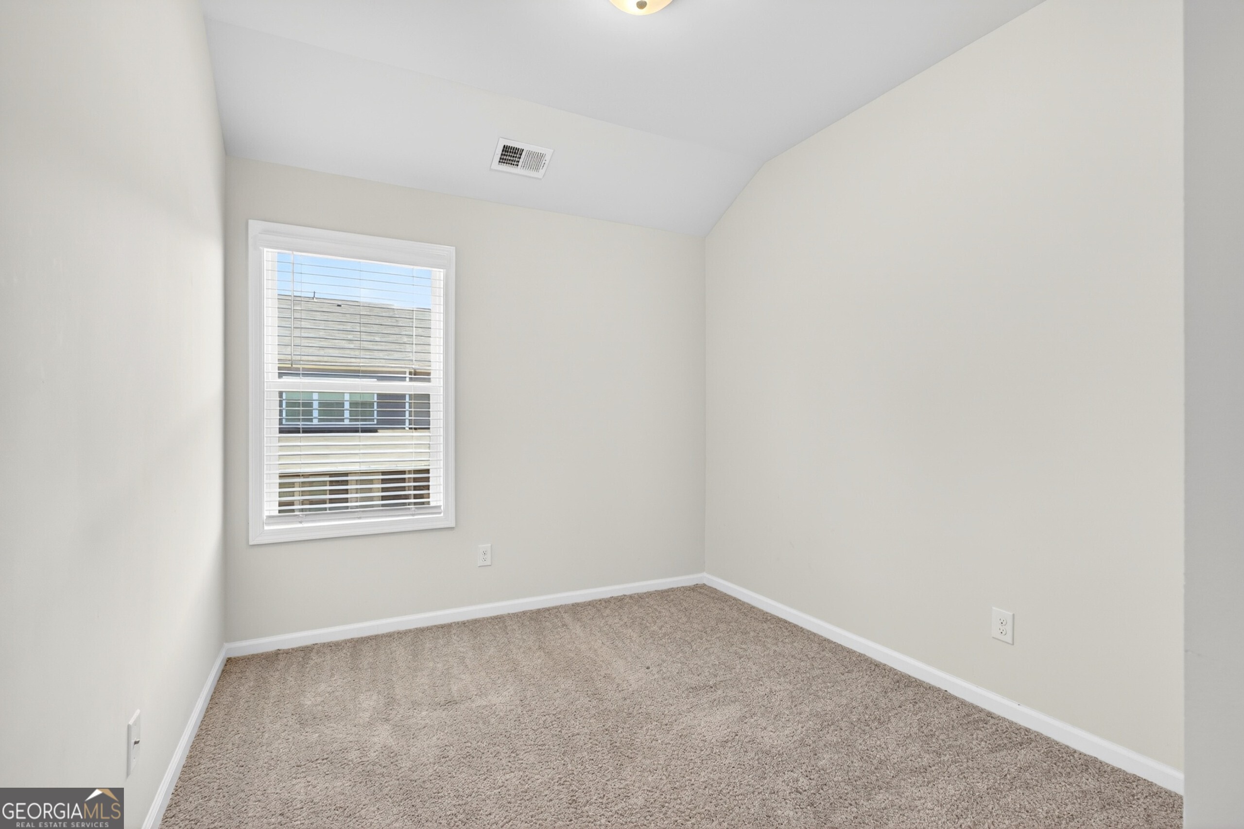 12 Silver Lane Property Photo 40
