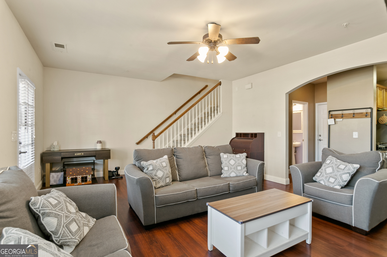 207 River Green Avenue Property Photo 9