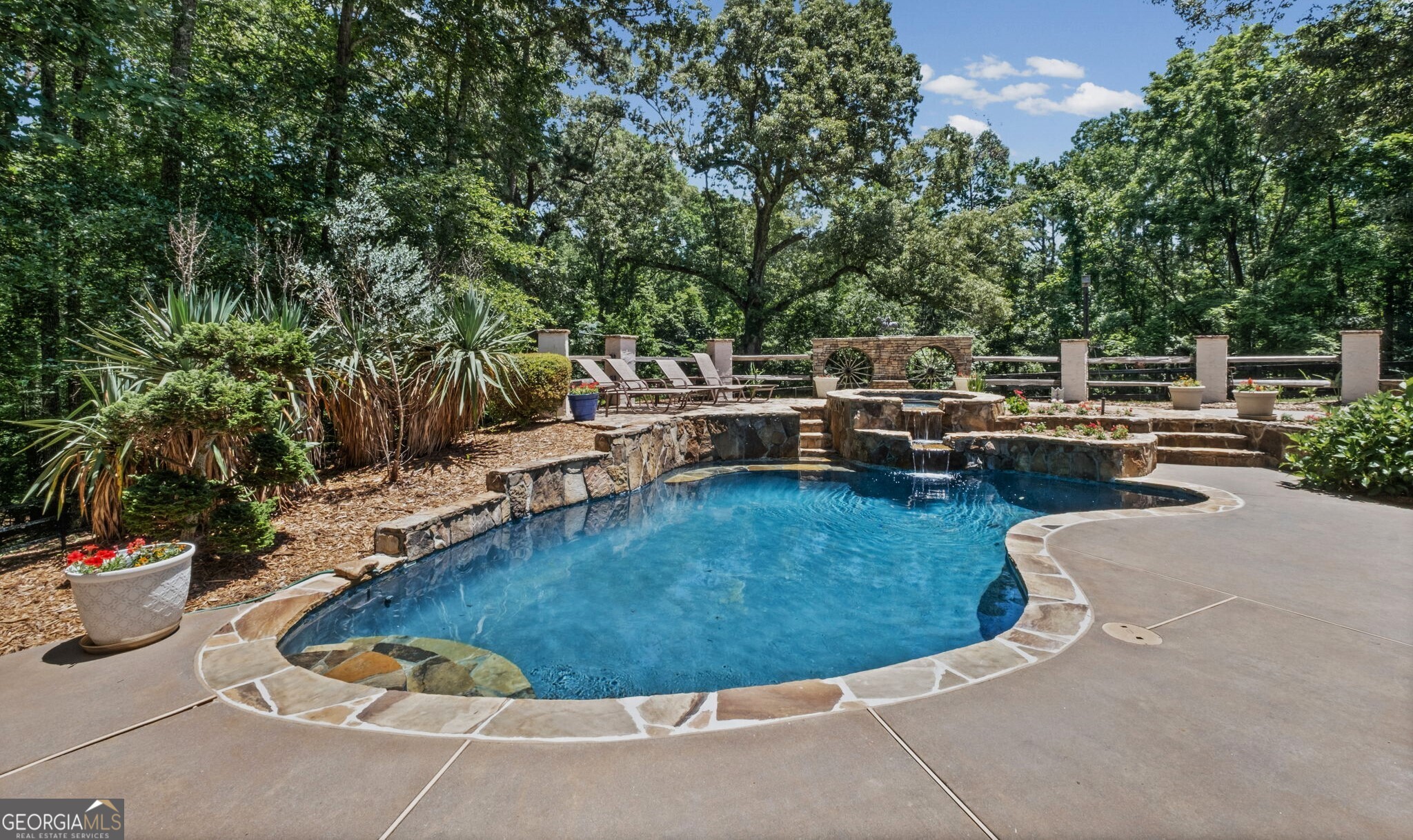 253 Charles Road Property Photo 29