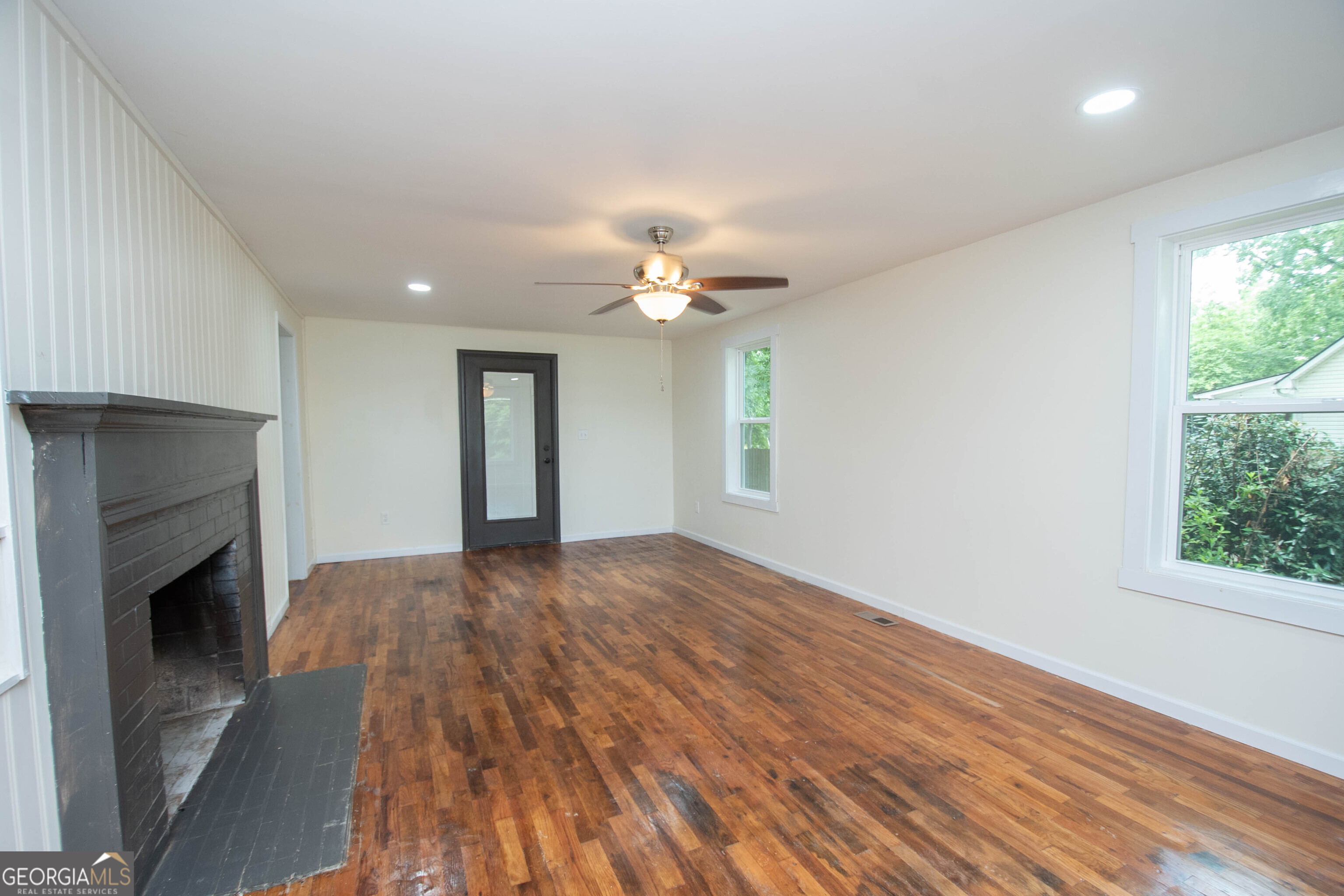 250 Lagrange Street Property Photo 2