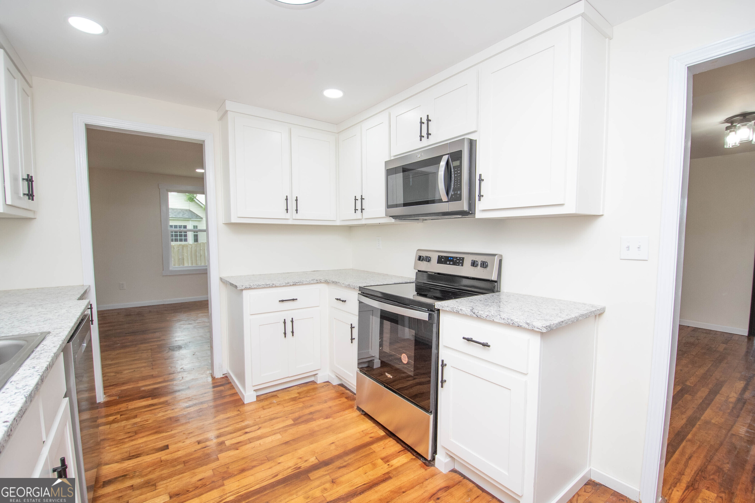 250 Lagrange Street Property Photo 8