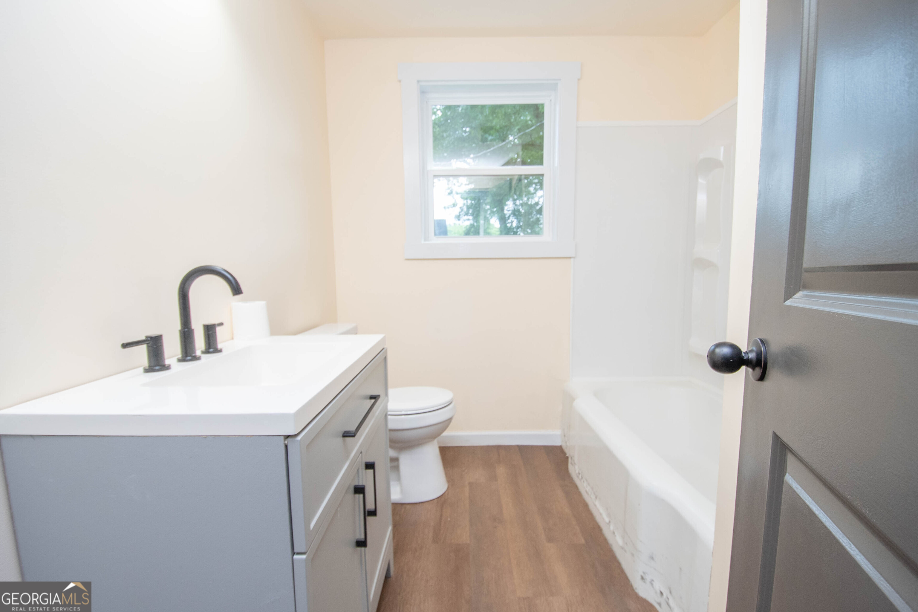 250 Lagrange Street Property Photo 10