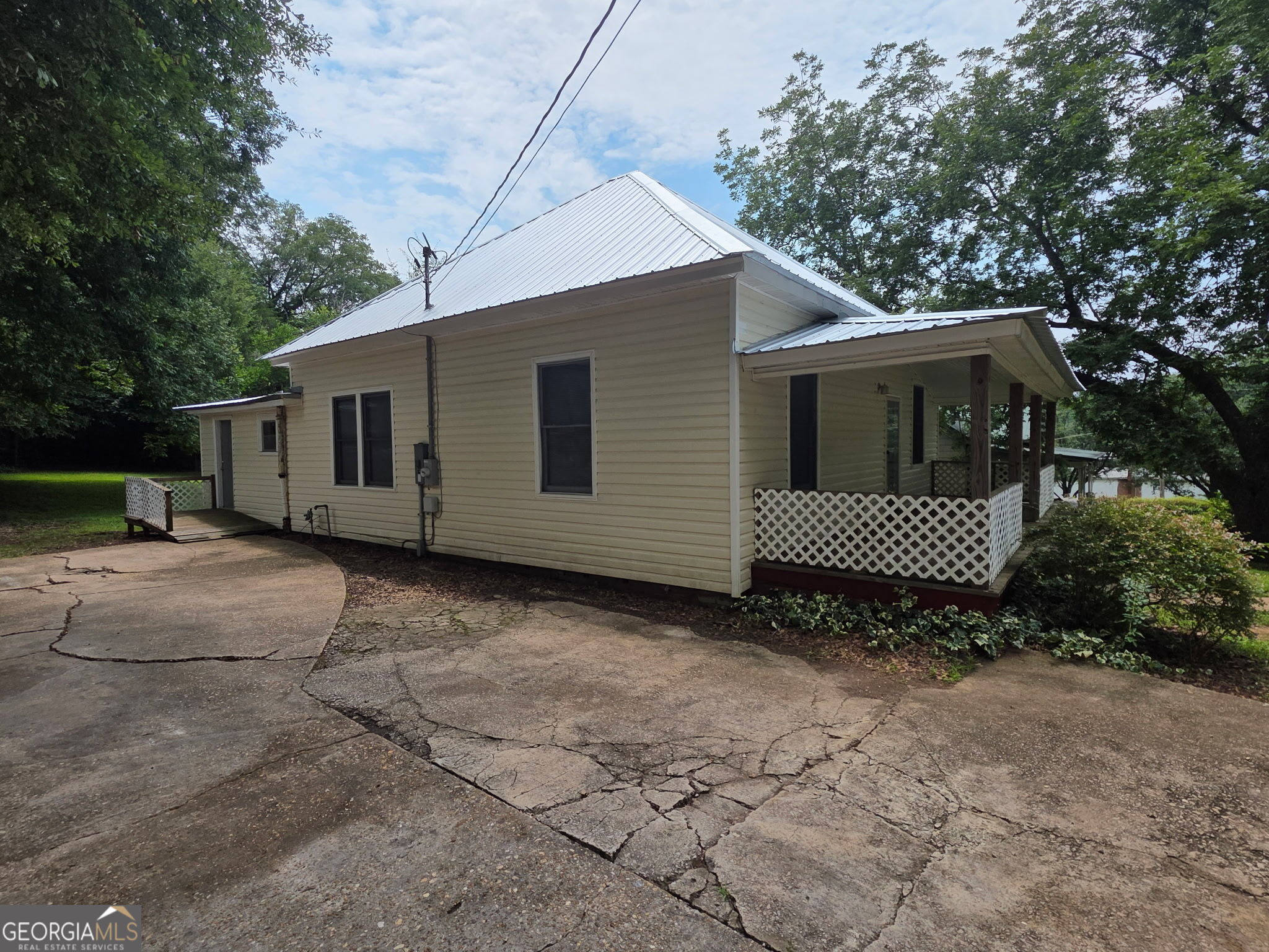 905 South Parkway Property Photo 26