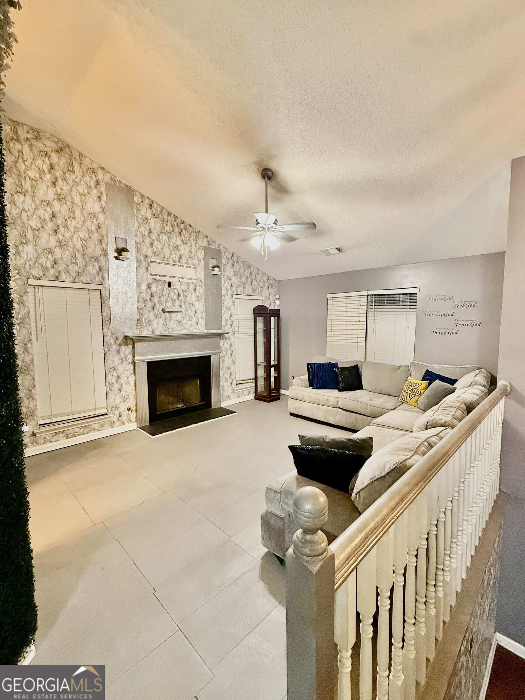 3276 Bells Landing Drive Property Photo 4
