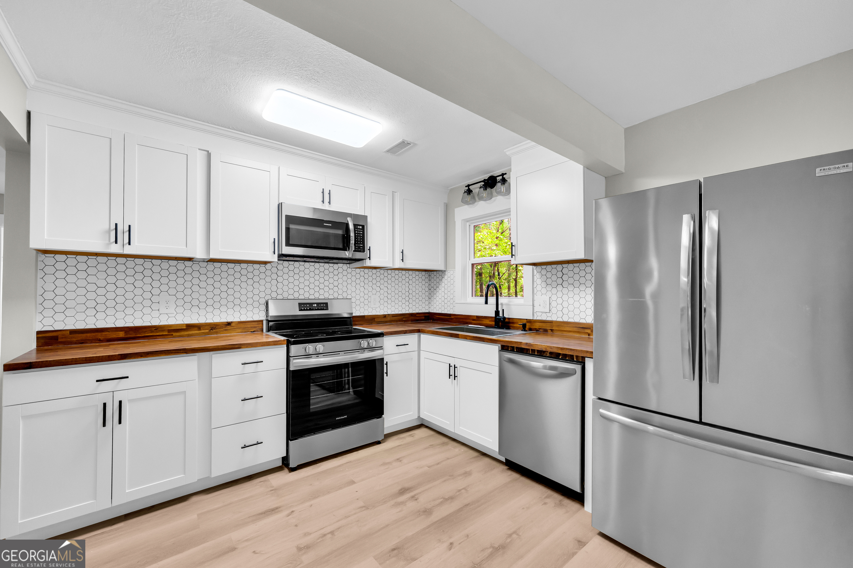 314 Skyview Circle Property Photo 16