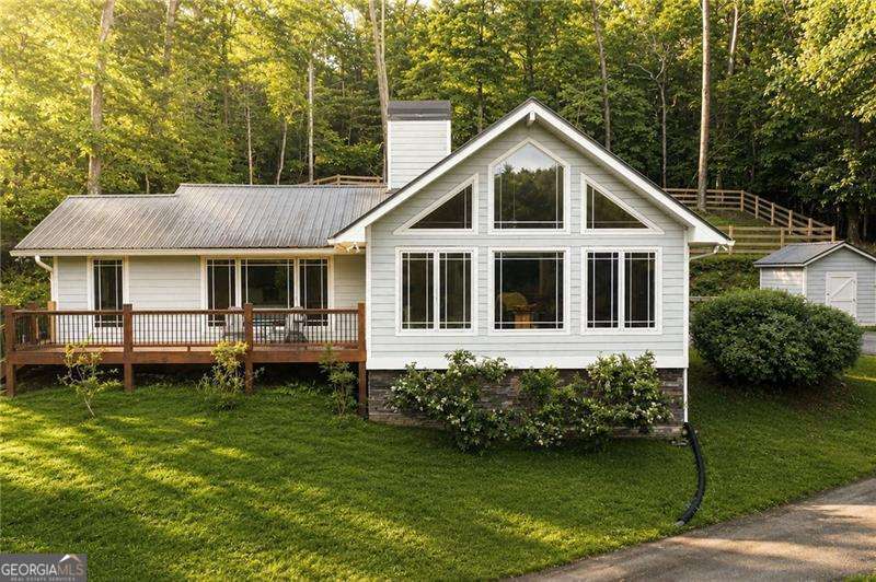 221 Reece Creek Road W Property Photo 1