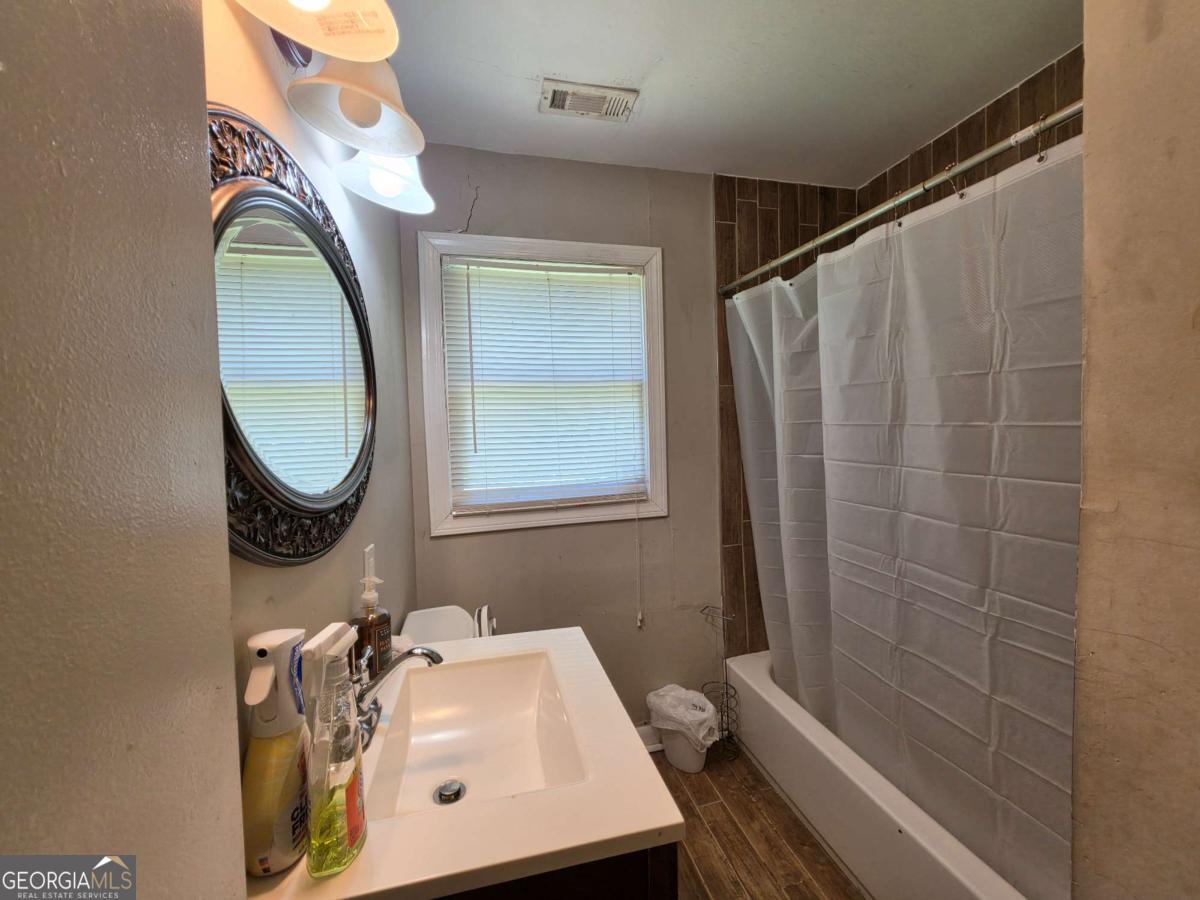 846 Haven Street Se Property Photo 4