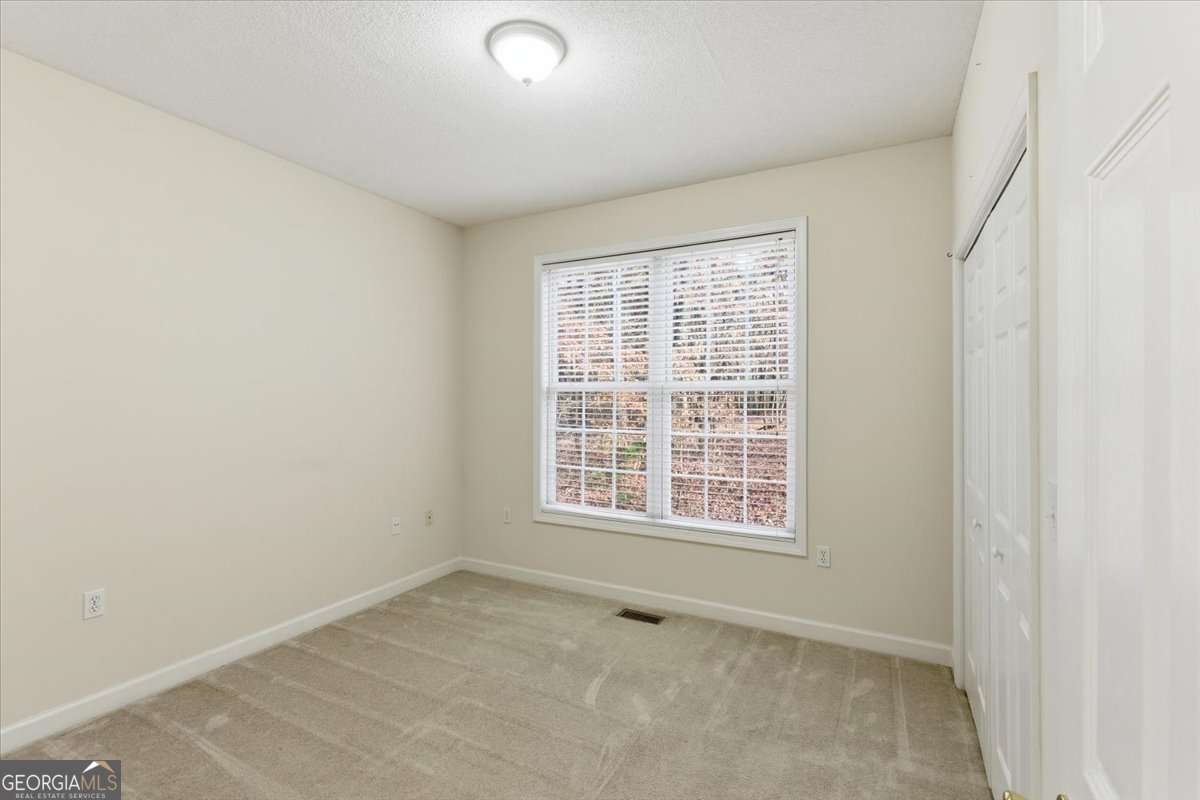 875 Knox Bridge Highway Property Photo 21