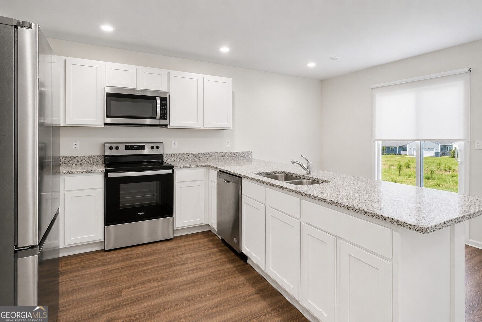 626 Tudor Street Property Photo 6