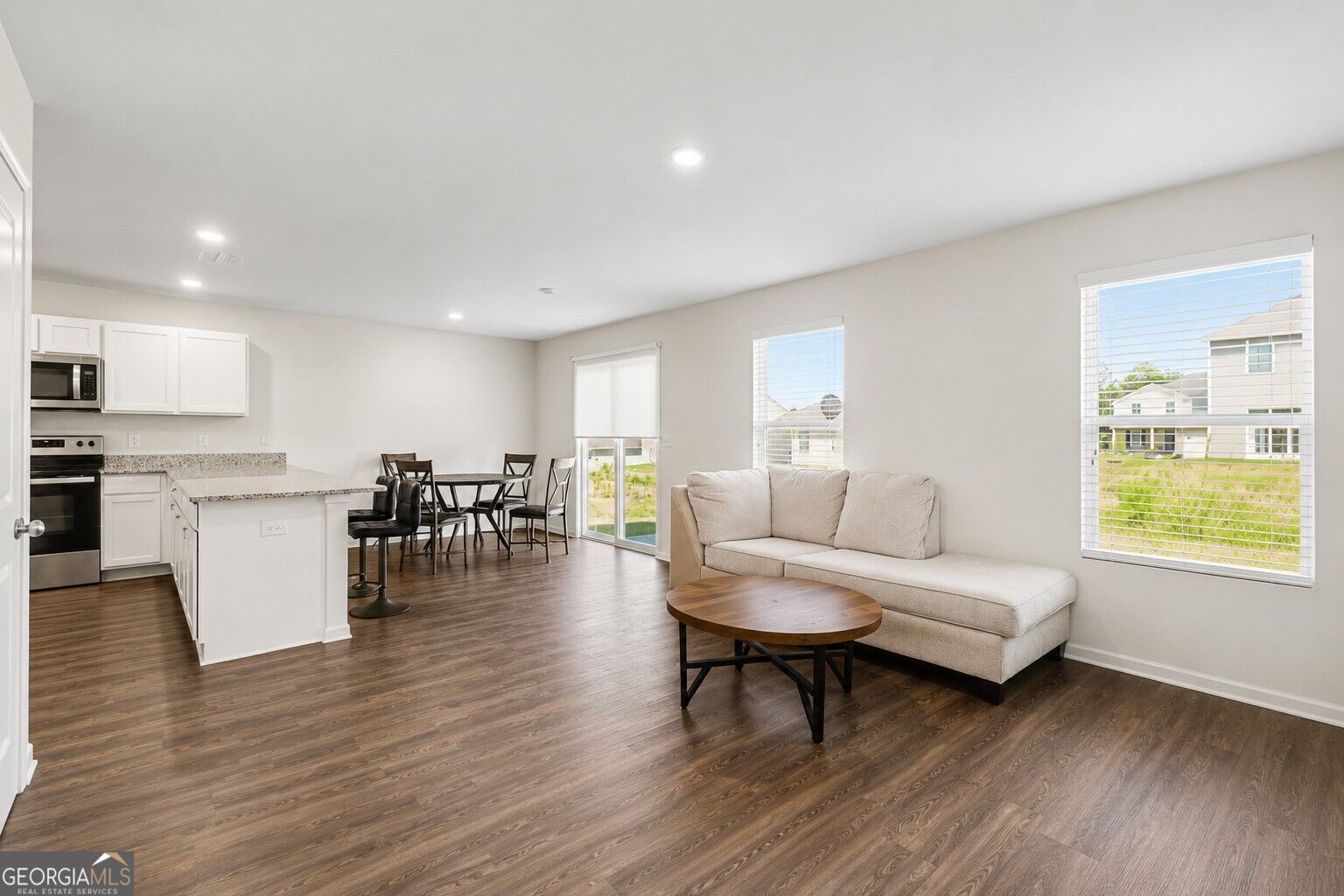 626 Tudor Street Property Photo 9