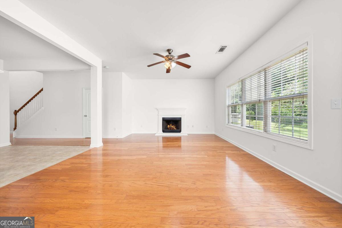 6643 Silk Tree Pointe Property Photo 9