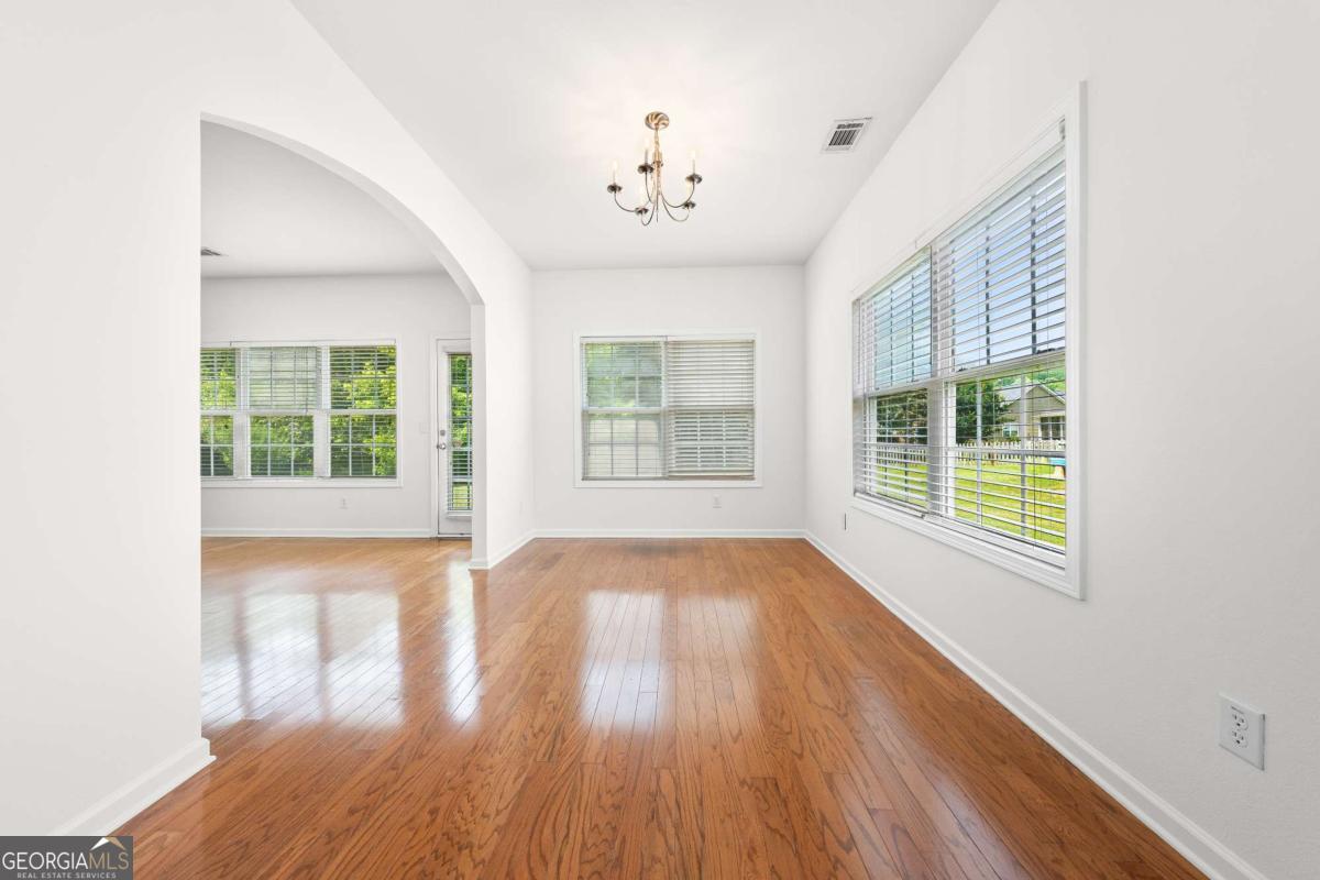6643 Silk Tree Pointe Property Photo 12