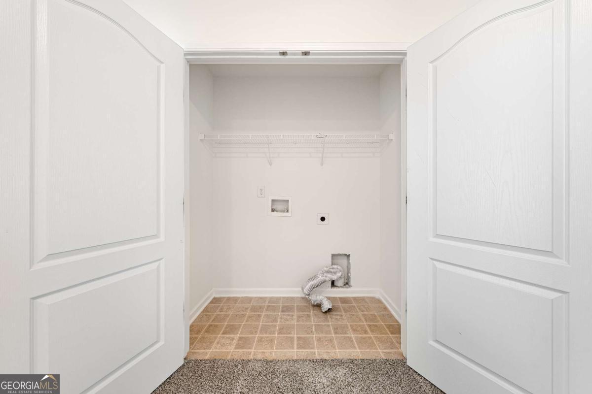 6643 Silk Tree Pointe Property Photo 22
