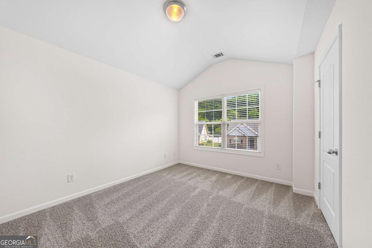 6643 Silk Tree Pointe Property Photo 24