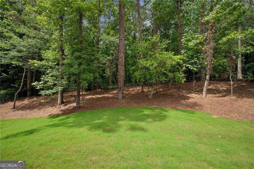 680 Edgewater Trail Property Photo 32