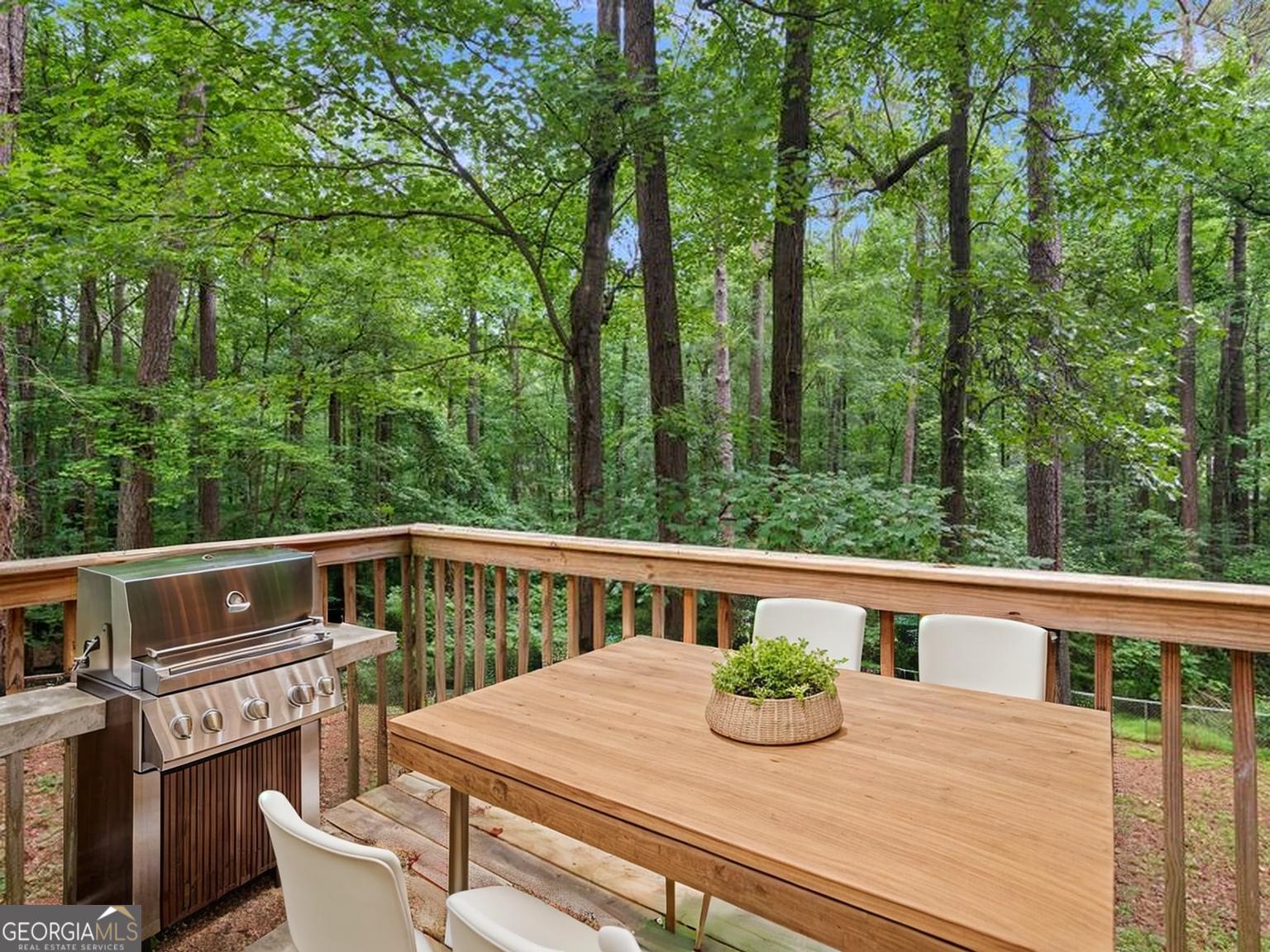 260 Pinehurst Drive Property Photo 21