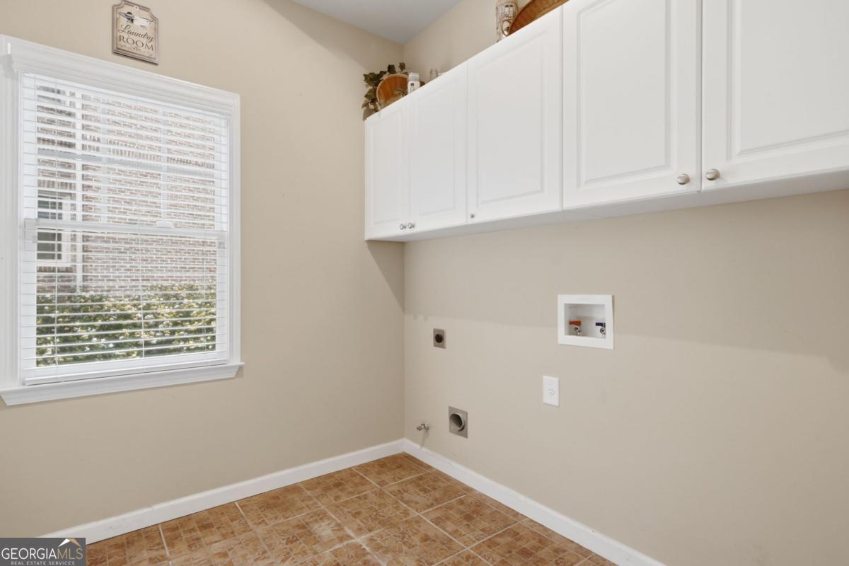715 Crescent Circle Property Photo 20