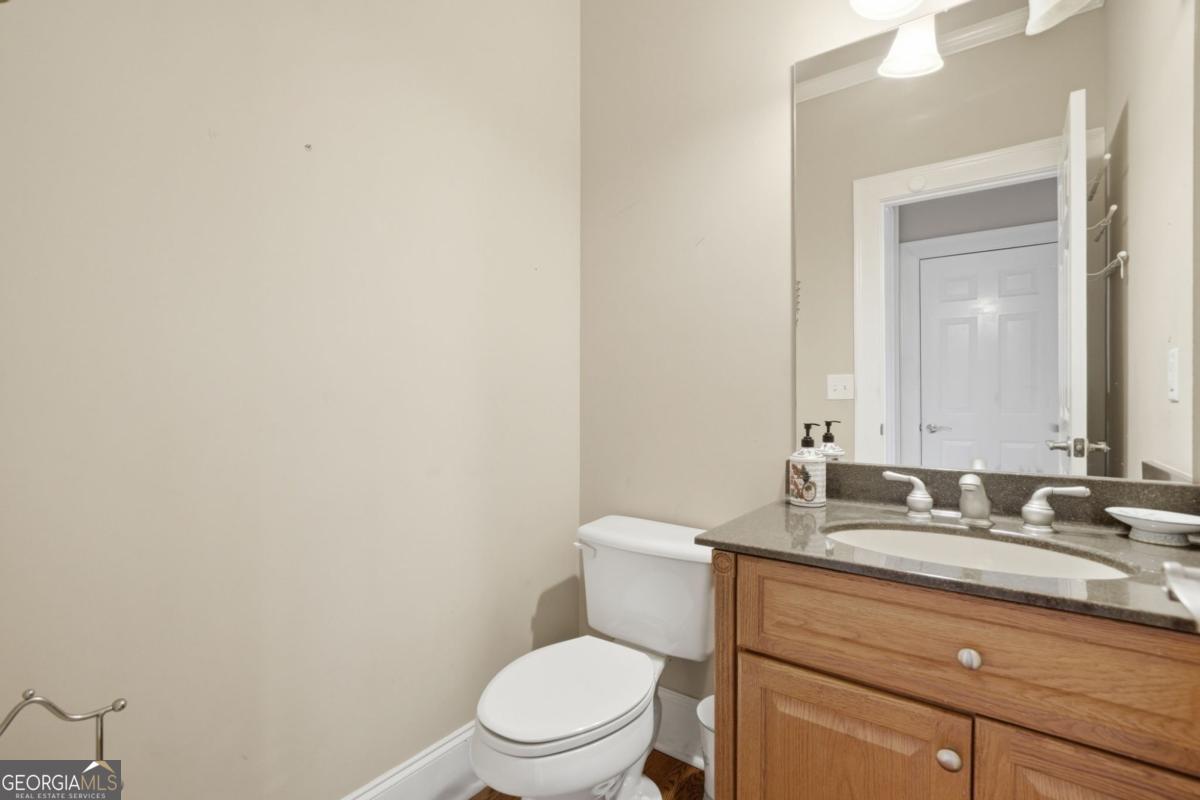 715 Crescent Circle Property Photo 21