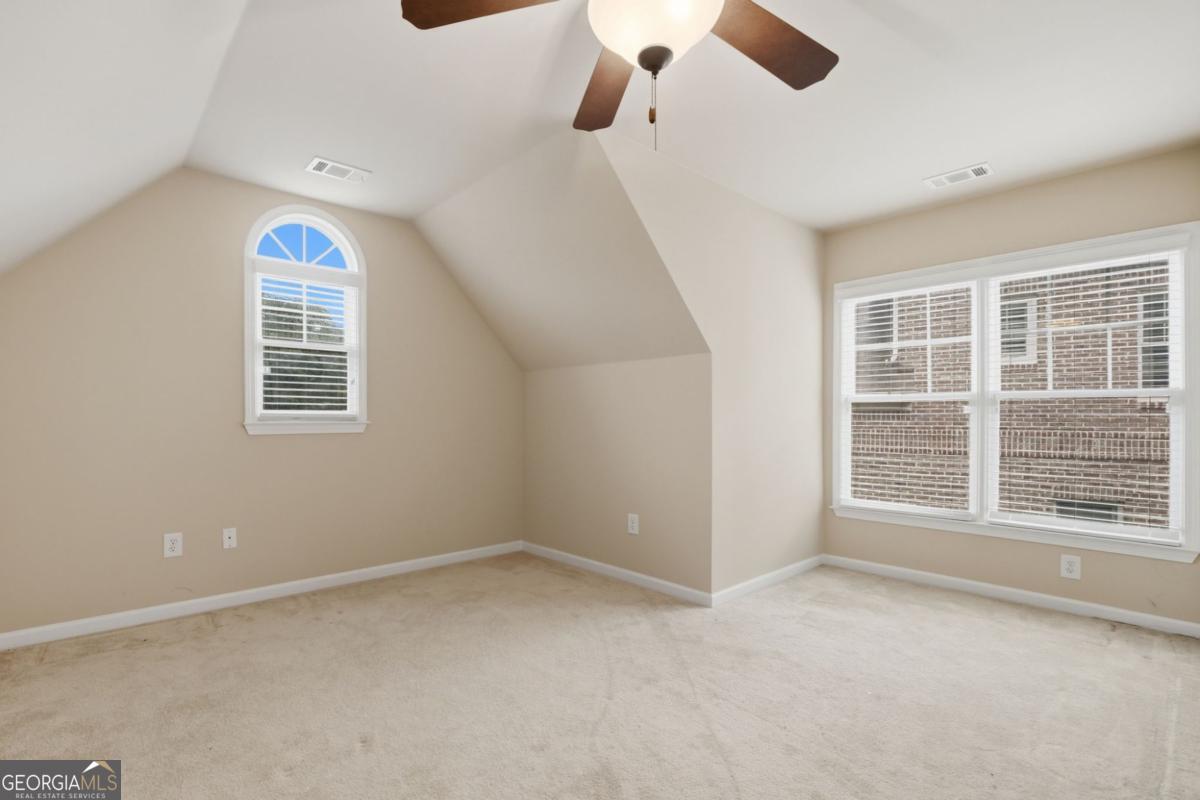 715 Crescent Circle Property Photo 35