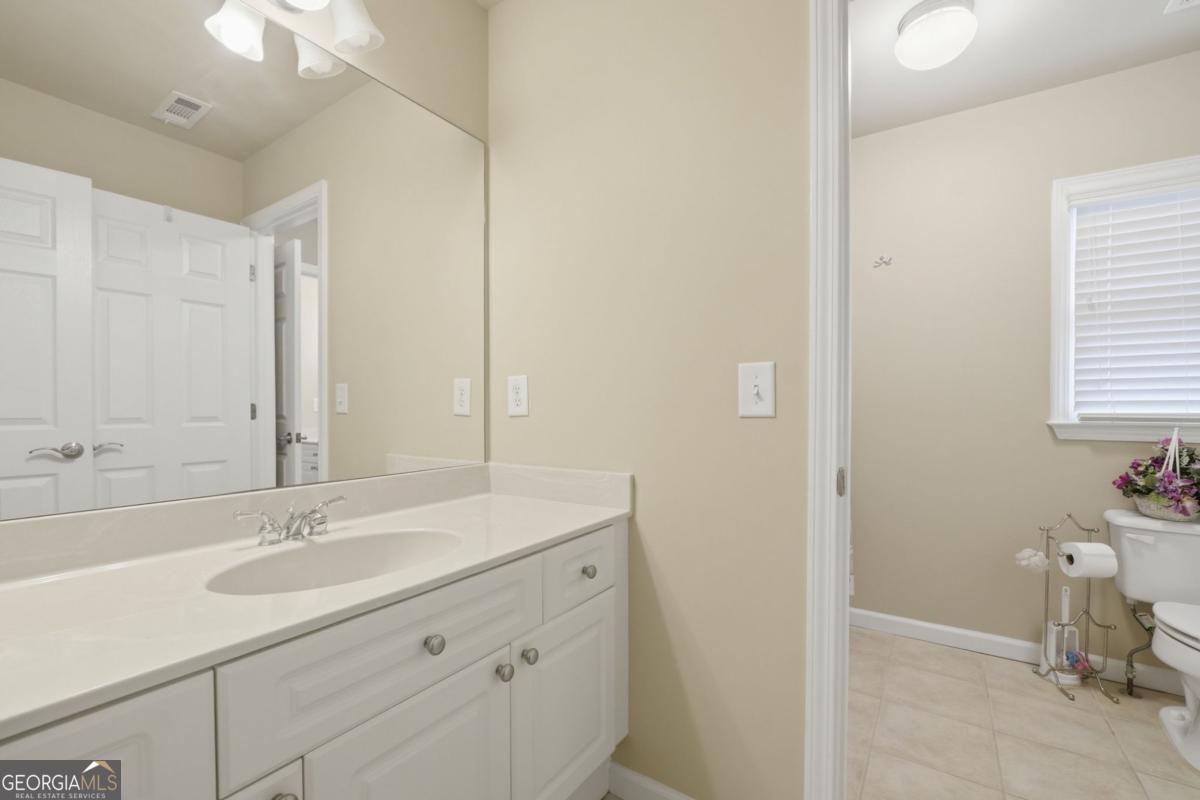 715 Crescent Circle Property Photo 37
