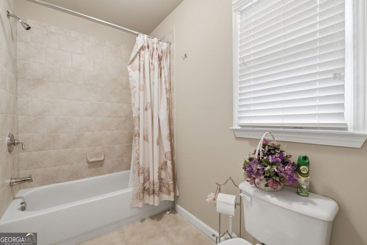 715 Crescent Circle Property Photo 38
