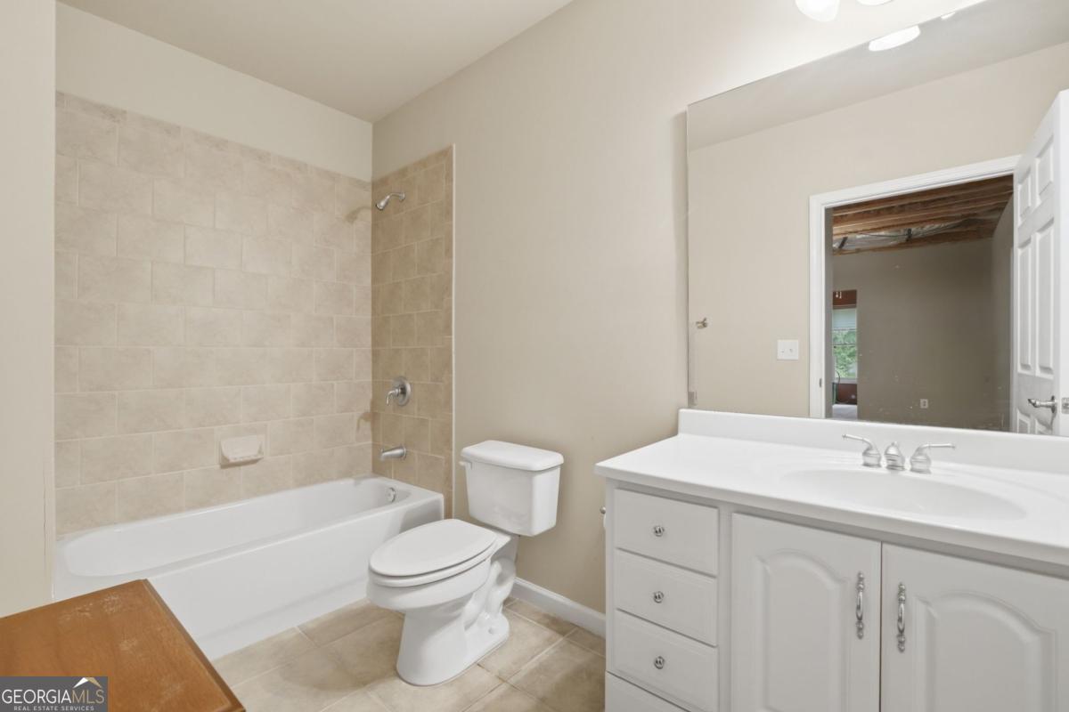 715 Crescent Circle Property Photo 49