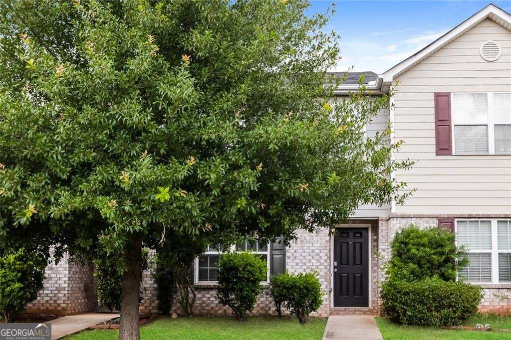 1515 Hydrangea Lane Property Photo 2