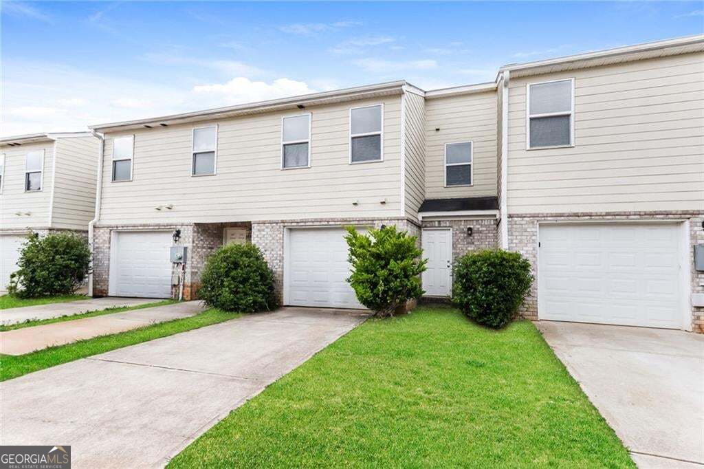 1515 Hydrangea Lane Property Photo 3