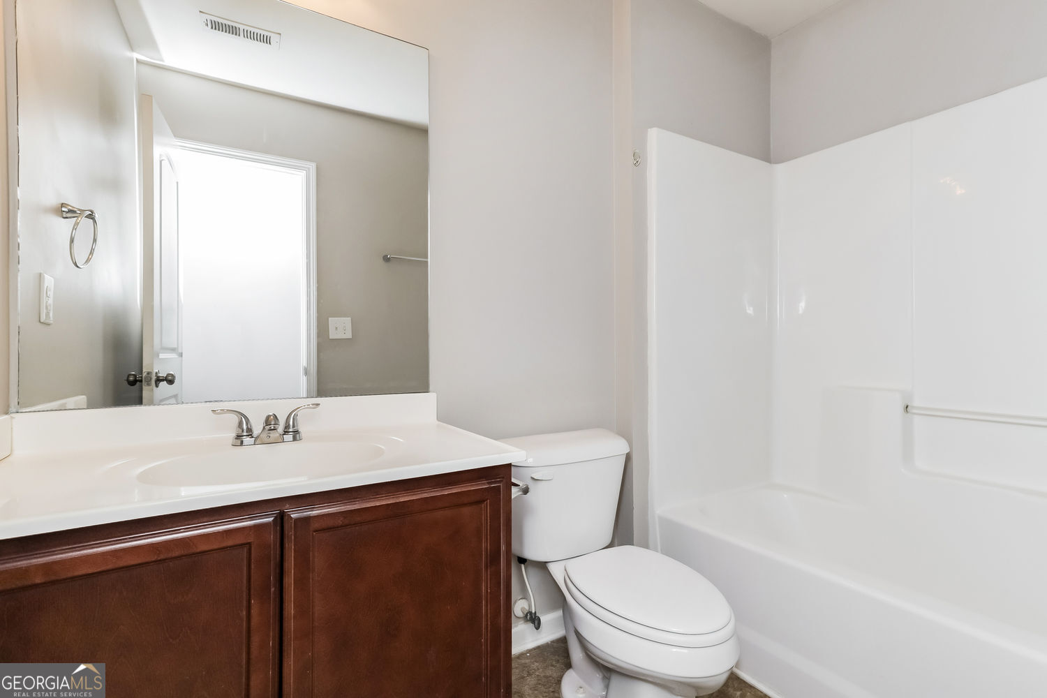 1515 Hydrangea Lane Property Photo 11