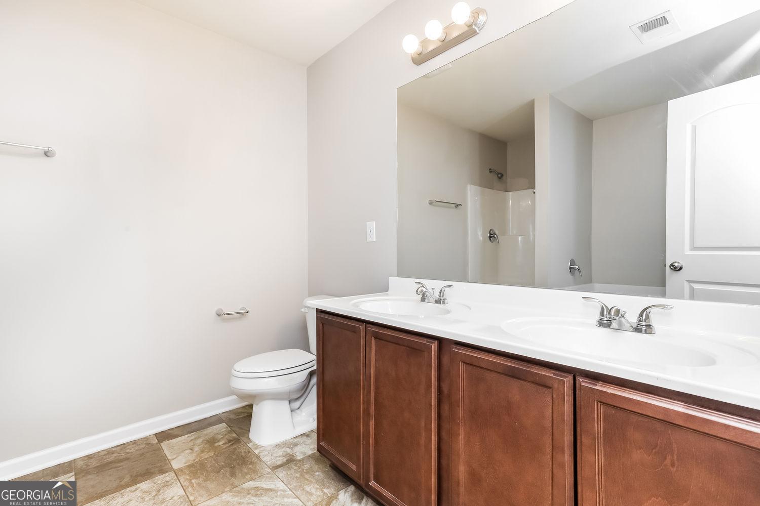 1515 Hydrangea Lane Property Photo 17