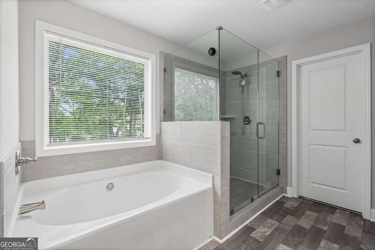 6830 Lancaster Crossing Property Photo 30