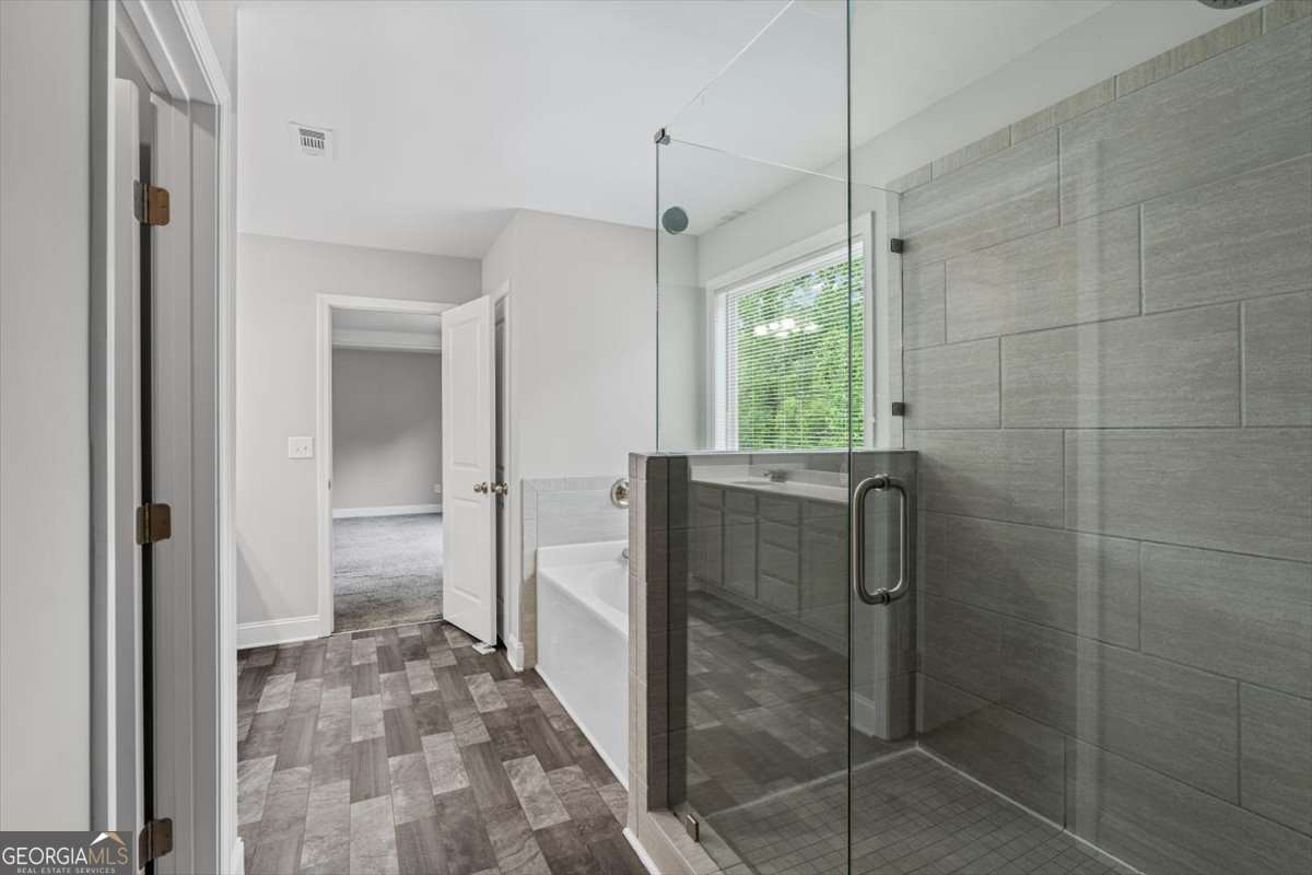 6830 Lancaster Crossing Property Photo 31